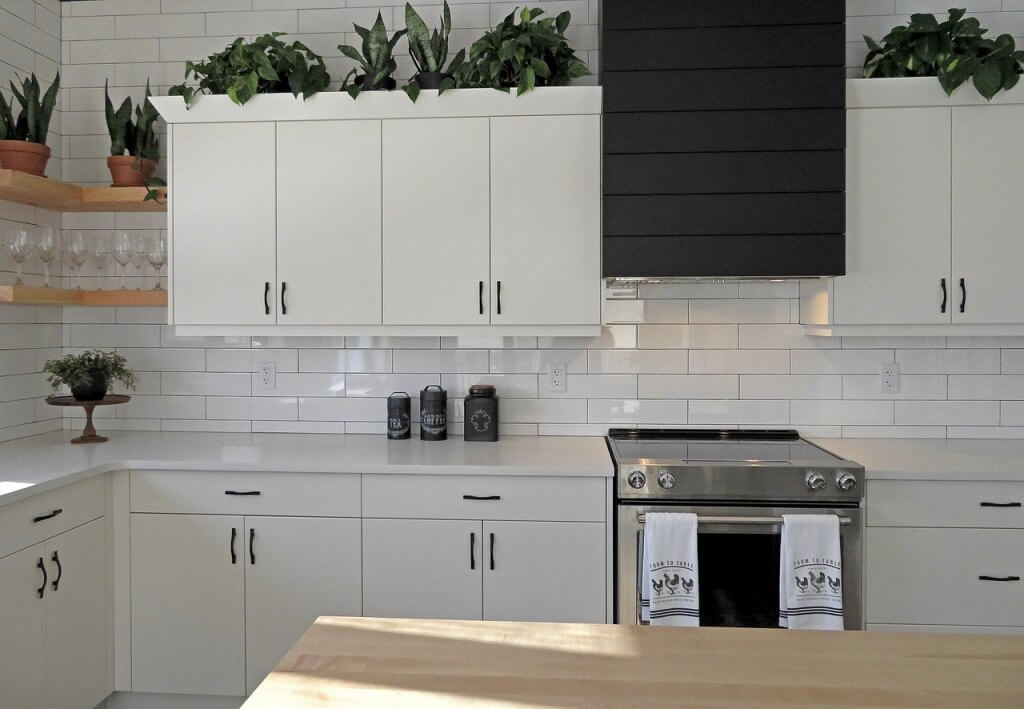 What You Should Know Before Purchasing Kitchen Cabinets